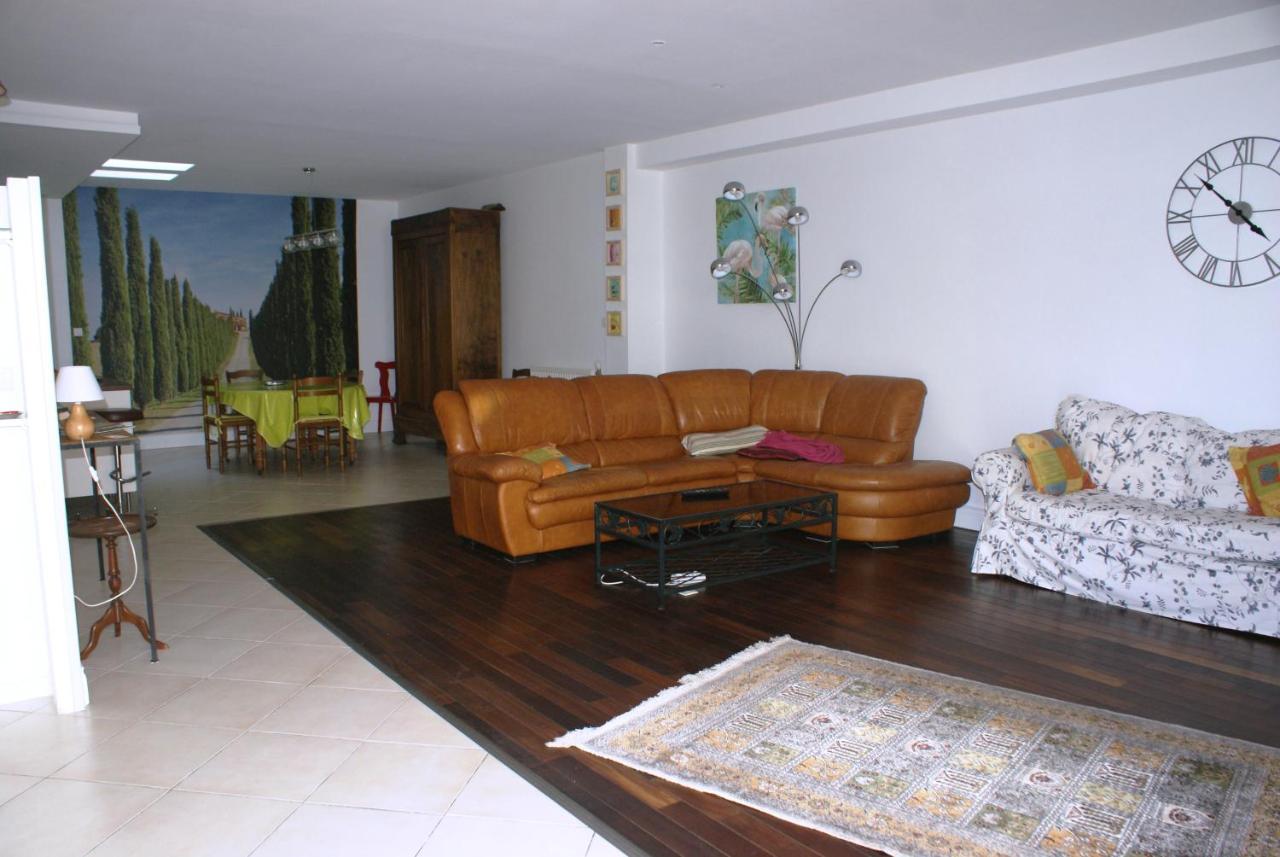Spacieuse Maison De Village Climatisee Avec Jardin Patio Bessan Ngoại thất bức ảnh