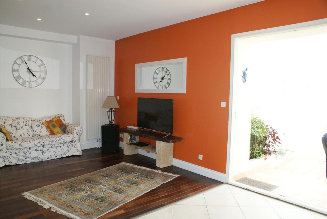 Spacieuse Maison De Village Climatisee Avec Jardin Patio Bessan Ngoại thất bức ảnh